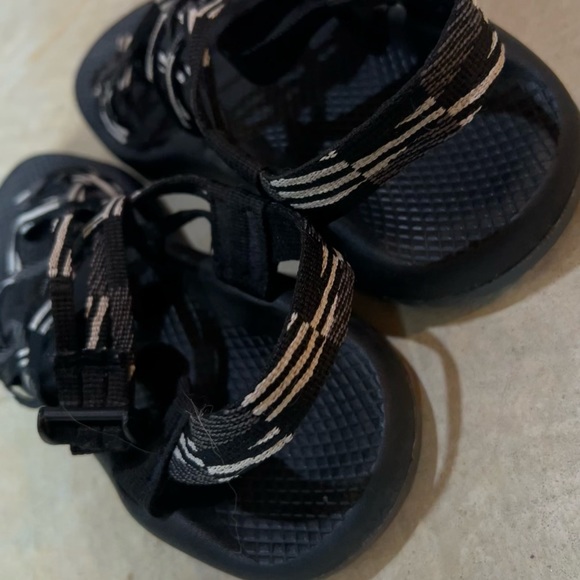 Women’s Chacos Sz 8 - Picture 5 of 5